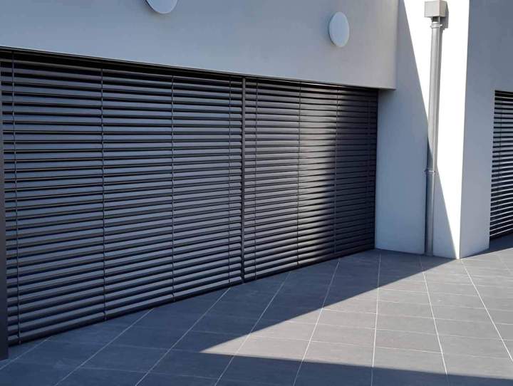 Brise-soleil orientable à Clermont-Ferrand