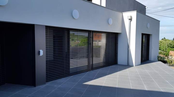 installation de brise soleil orientable Clermont-Ferrand