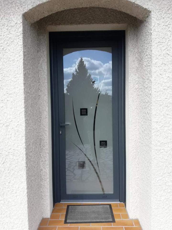 Fourniture et pose de porte d’entrée Clermont Ferrand