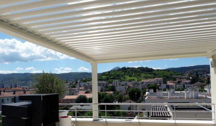 Installation de portes de pergola Clermont Ferrand