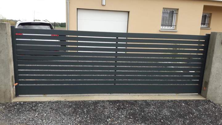 Conception portails sur mesure Clermont-Ferrand