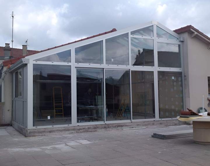 Fabrication de véranda sur mesure Clermont-Ferrand
